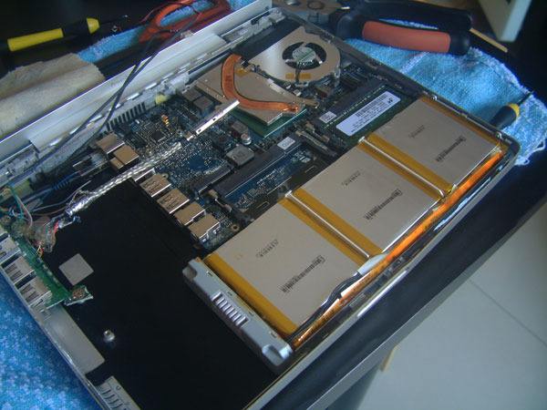 自恢復保險絲安裝到平板電腦上